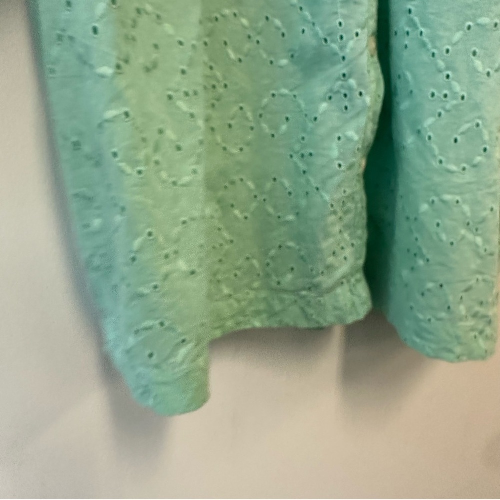 100% Cotton Mint Eyelet Puff Sleeve Button Down Blouse - Picture 2 of 8